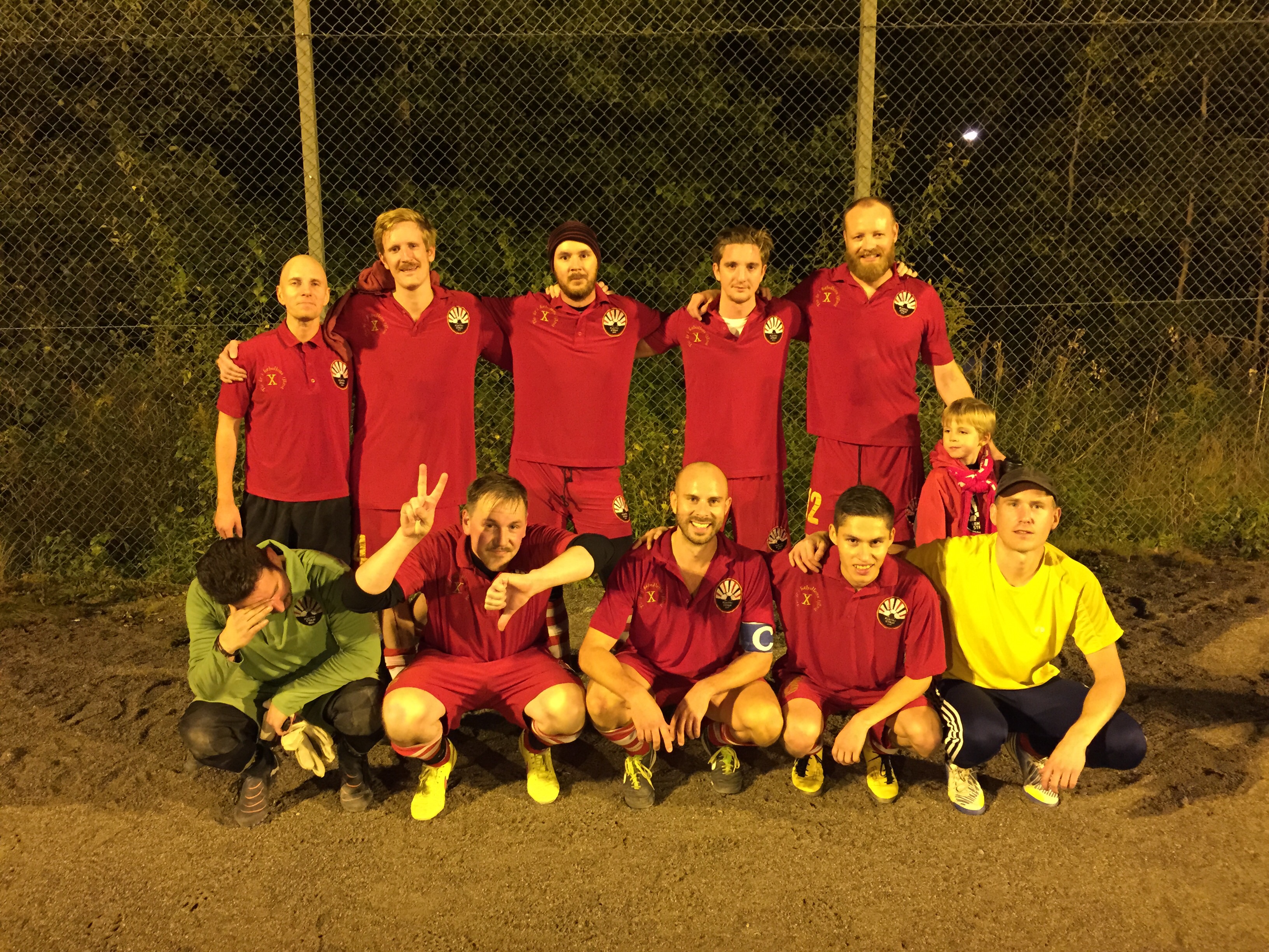 Dannes mimik syas it all